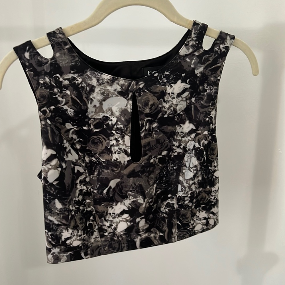 Bebe floral crop top